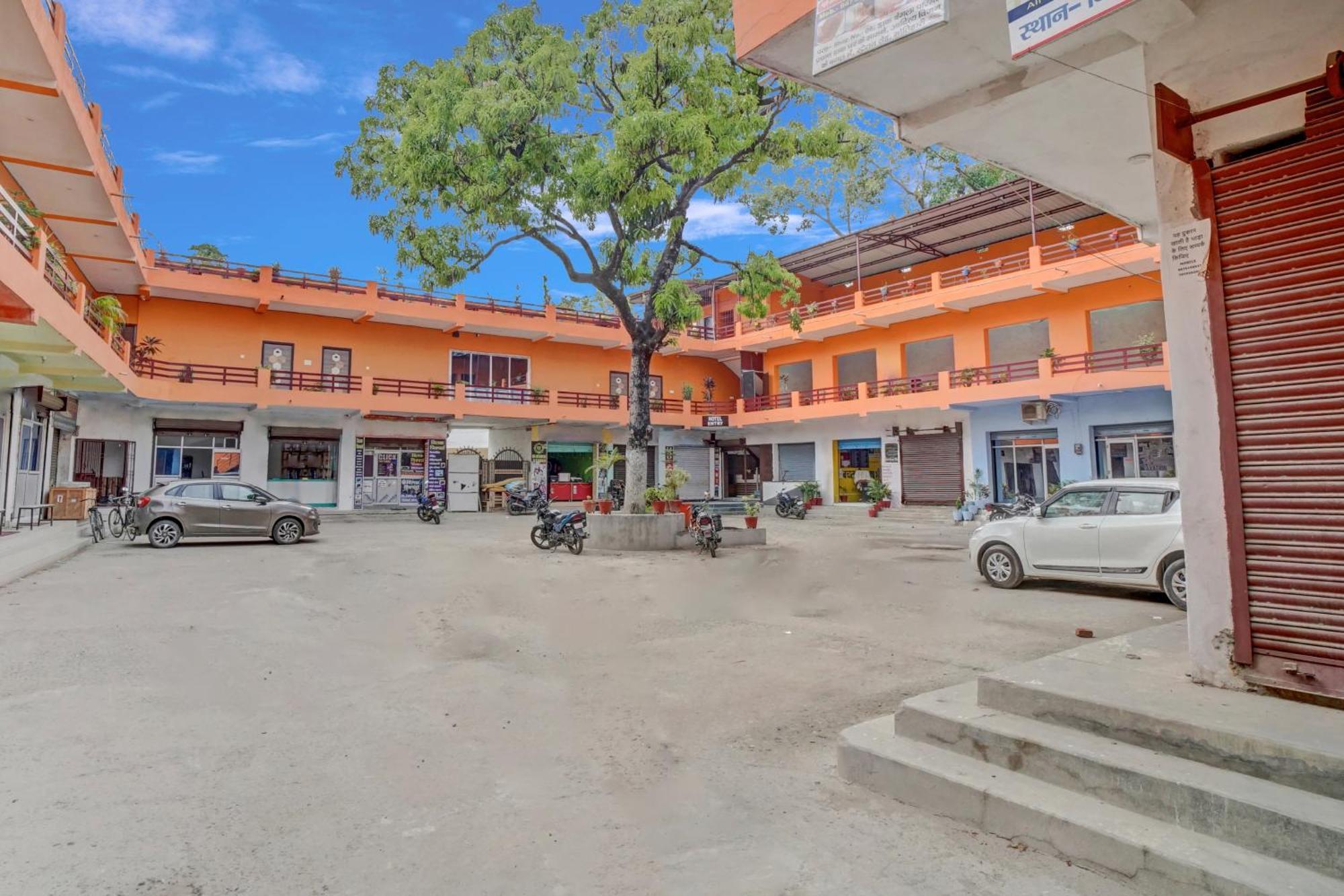Oyo Flagship 81389 Hotel Siddhi Vinayak Motihari ภายนอก รูปภาพ
