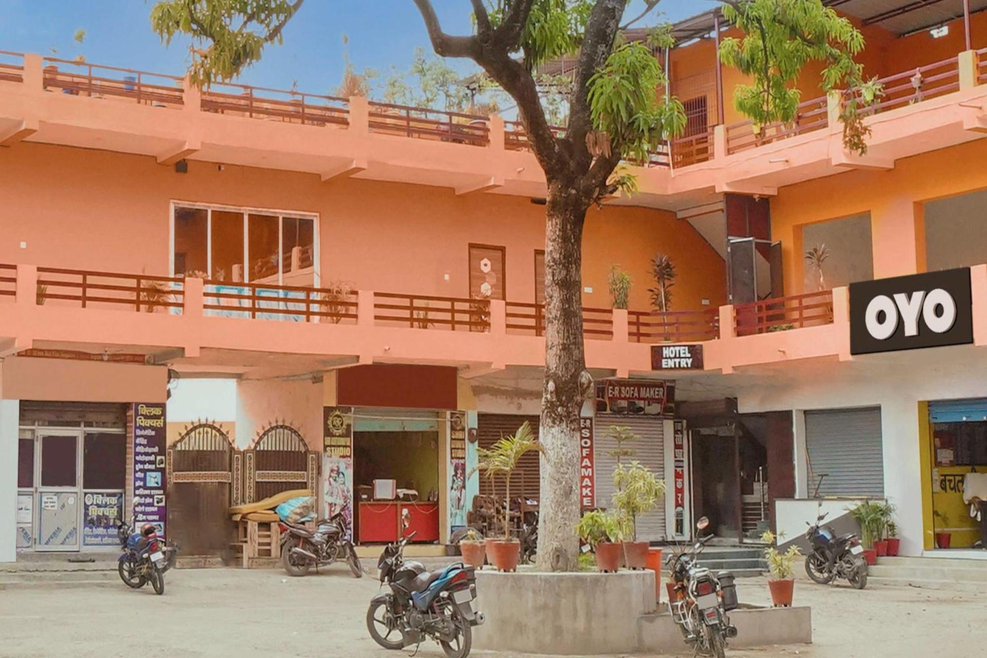 Oyo Flagship 81389 Hotel Siddhi Vinayak Motihari ภายนอก รูปภาพ